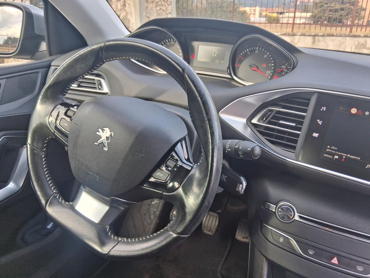 Peugeot 308 BlueHDi 120 S&S EAT6 SW Allure