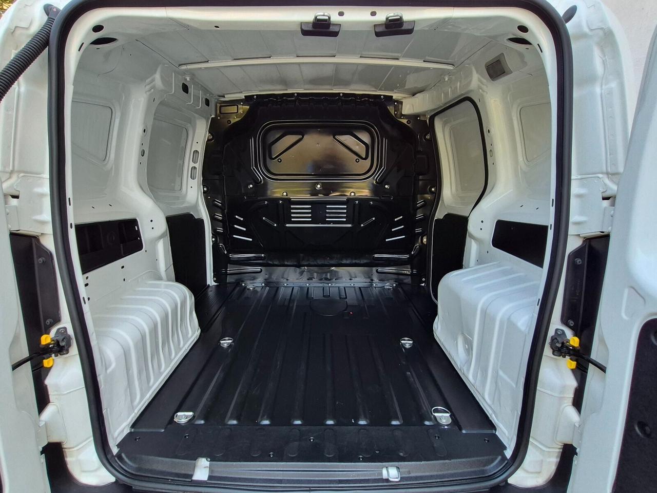 Fiat Fiorino 1.3 MJT 95CV Cargo SX