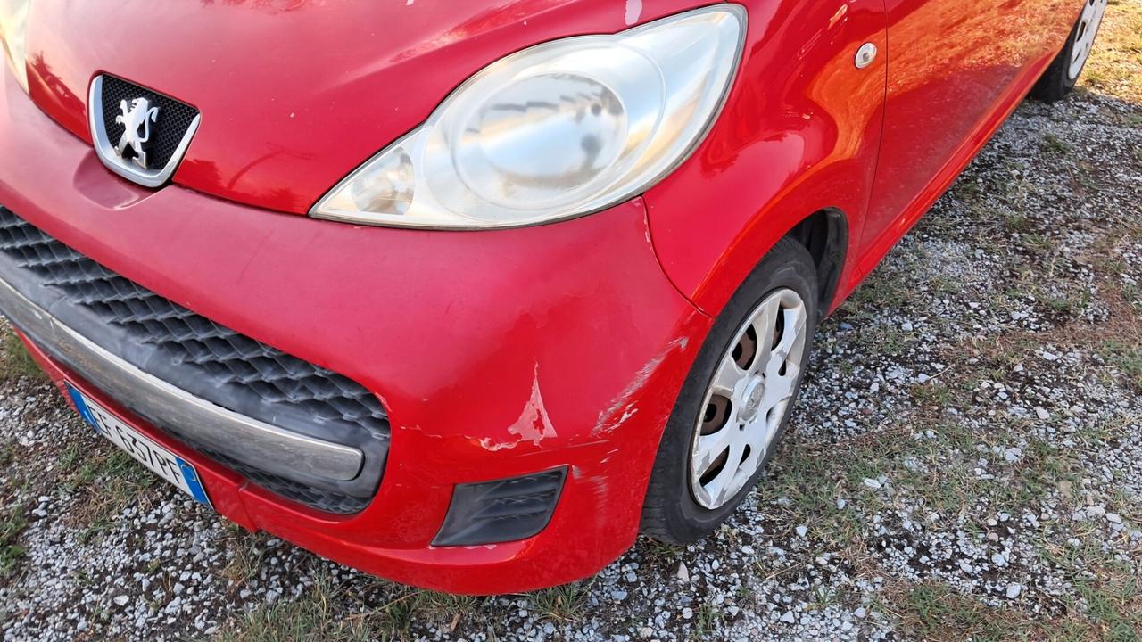 Peugeot 107 1.0 68CV 3p. Plaisir
