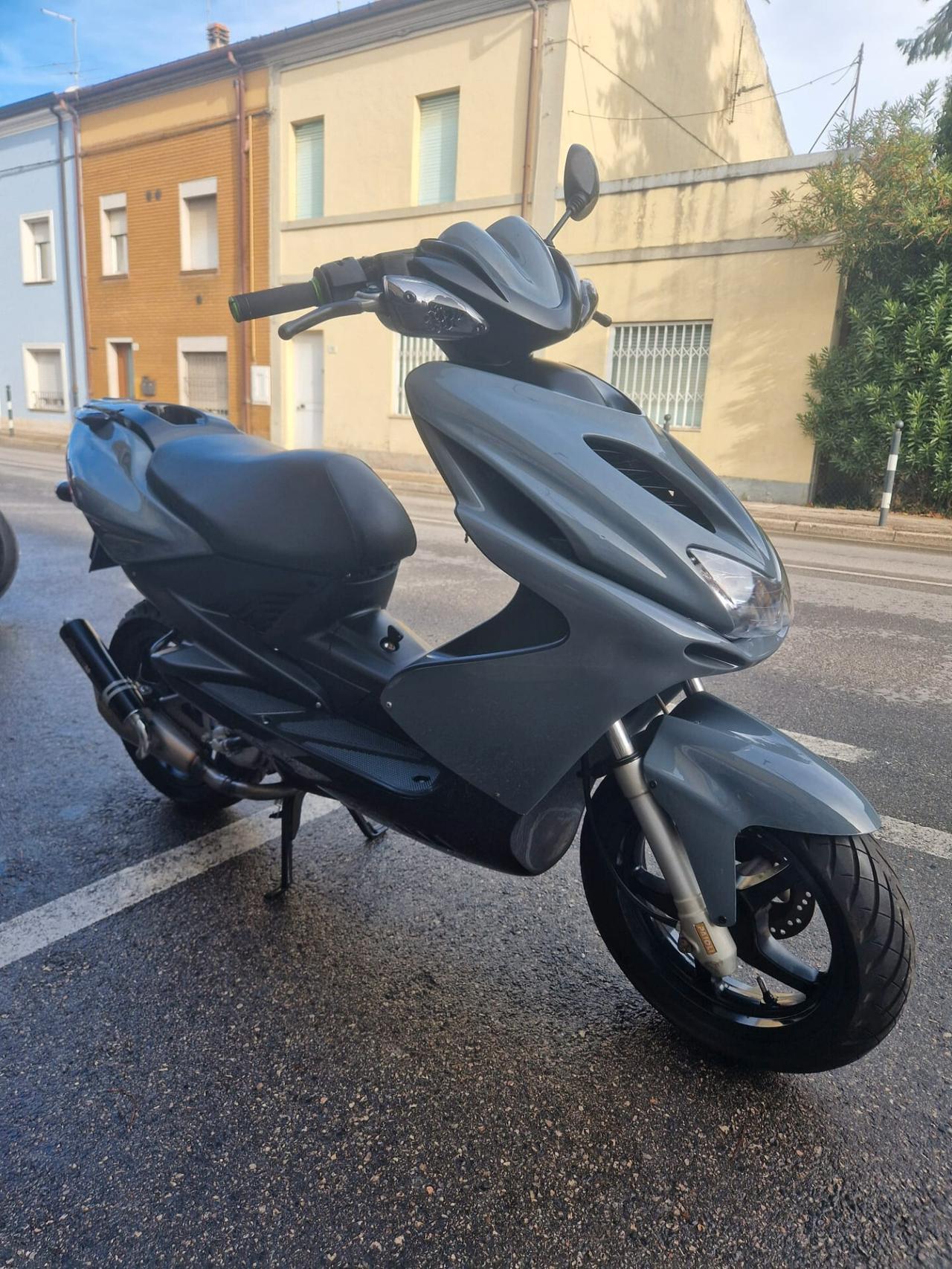 Yamaha Aerox / MBK Nitro 50 cc Grigio 06/2001