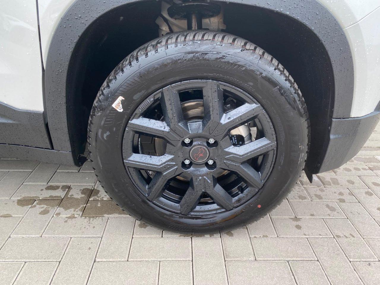 Jeep Avenger 1.2 turbo e-hybrid mhev Longitude fwd 110cv edct6
