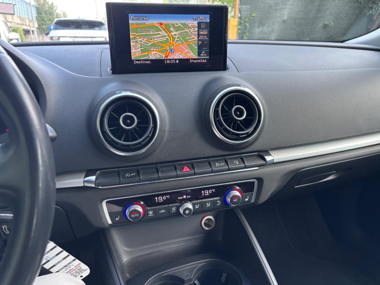 Audi A3 SPB 1.6 TDI 5 porte OK NEOPATENTATI