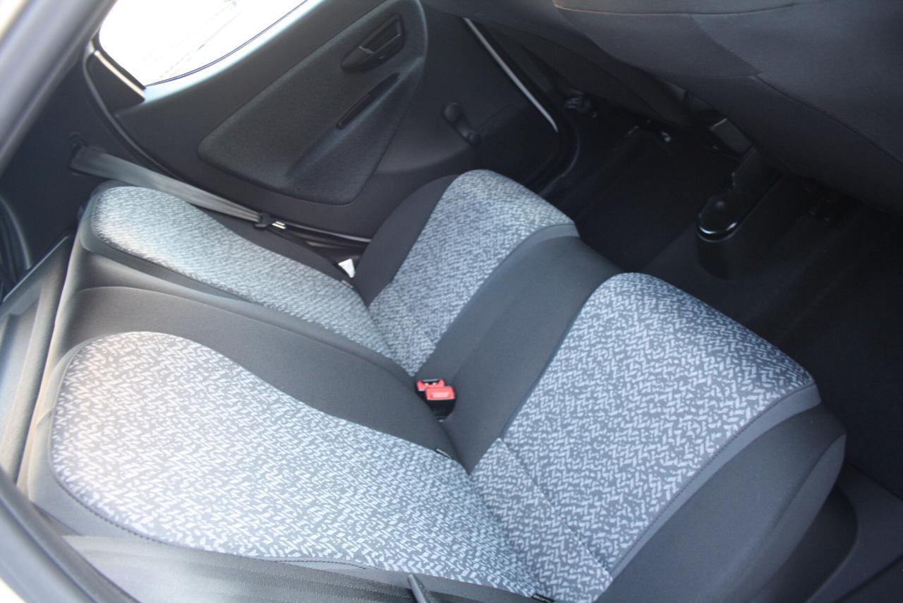 LANCIA YPSILON 1.0 HYBRID 70CV " 878KM "