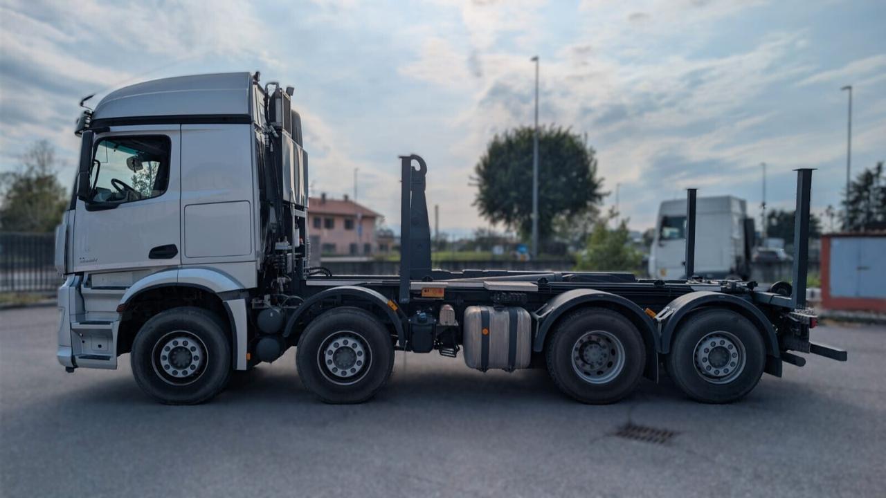 AUTOCARRO CON SISTEMA SCARRABILE PRIS-MAG SA26