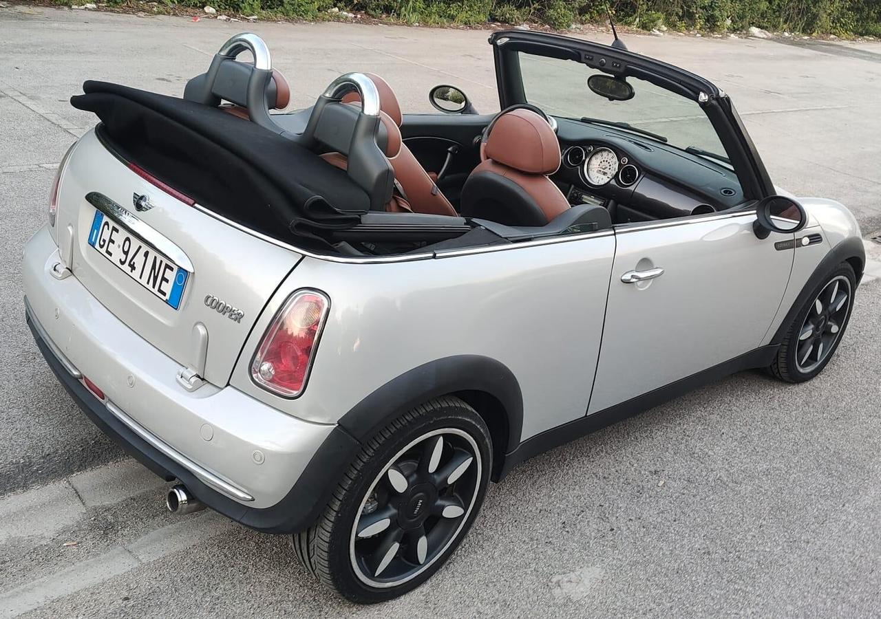 Mini 1.6 16V One Sidewalk Cabrio