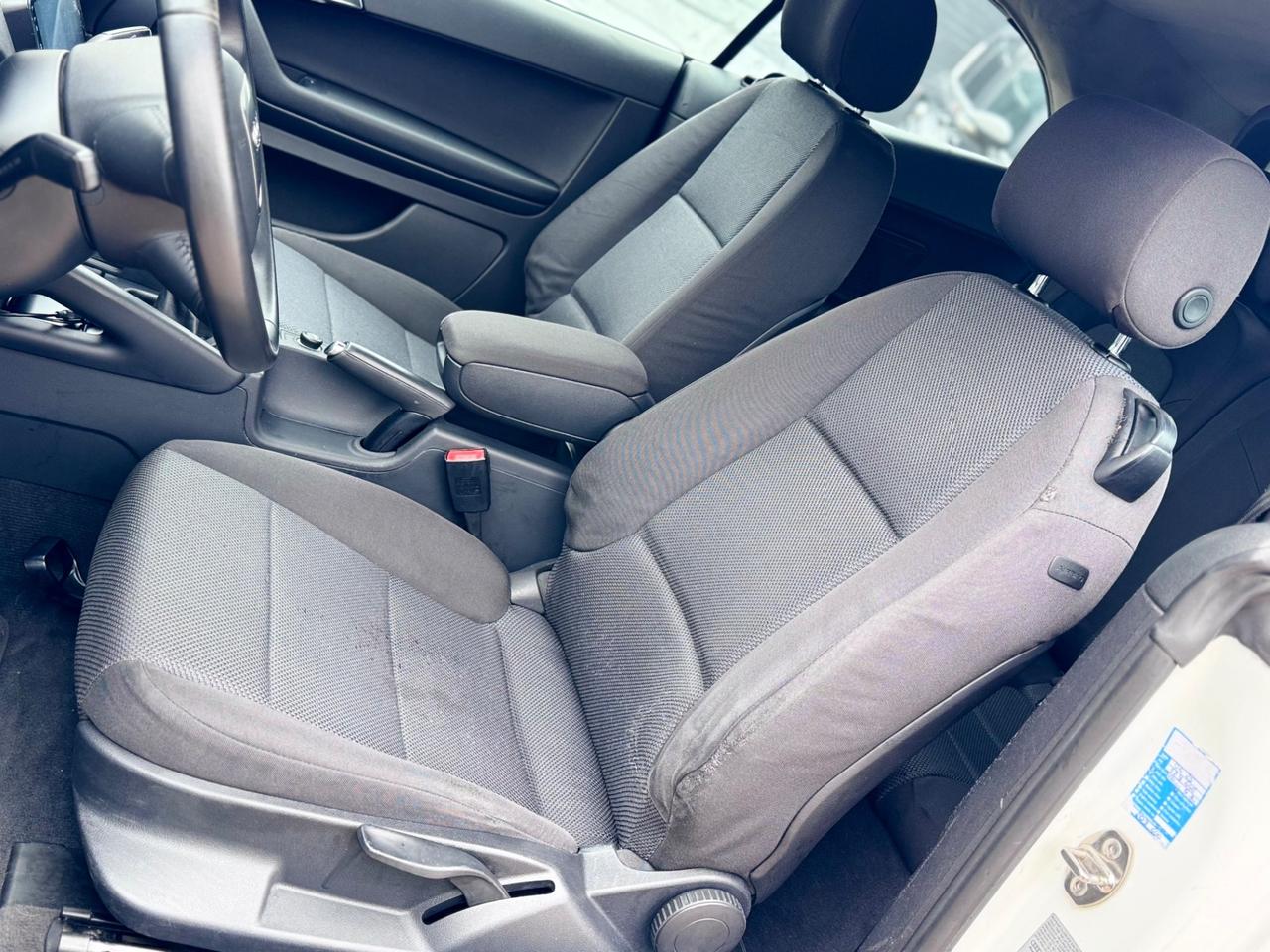 Audi A3 Cabrio 1.6 Diesel 105cv Neopatentati 2011