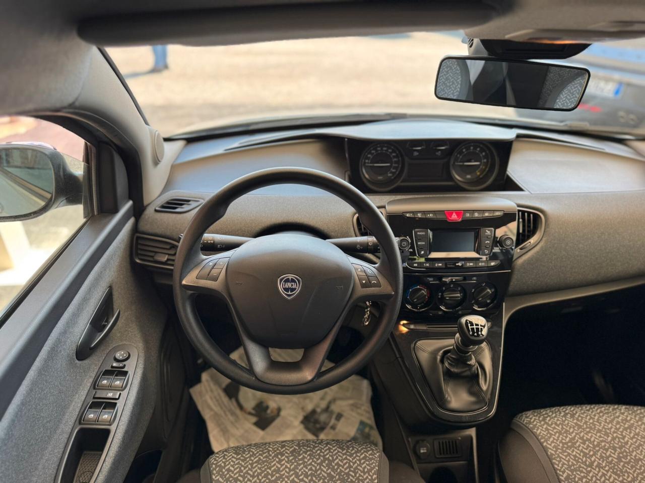 Lancia Ypsilon 1.0 FireFly 5 porte S&S Hybrid Silver Plus