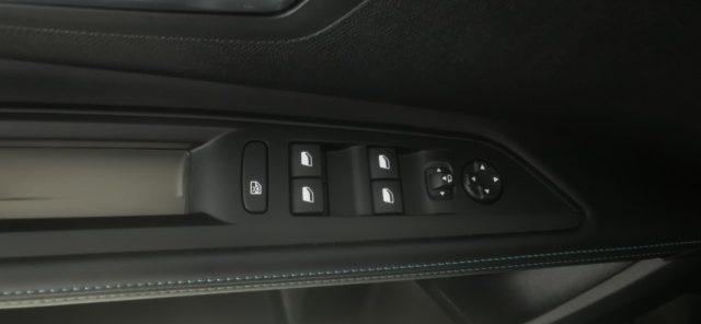 PEUGEOT 5008 BlueHDi 130 S&S Allure