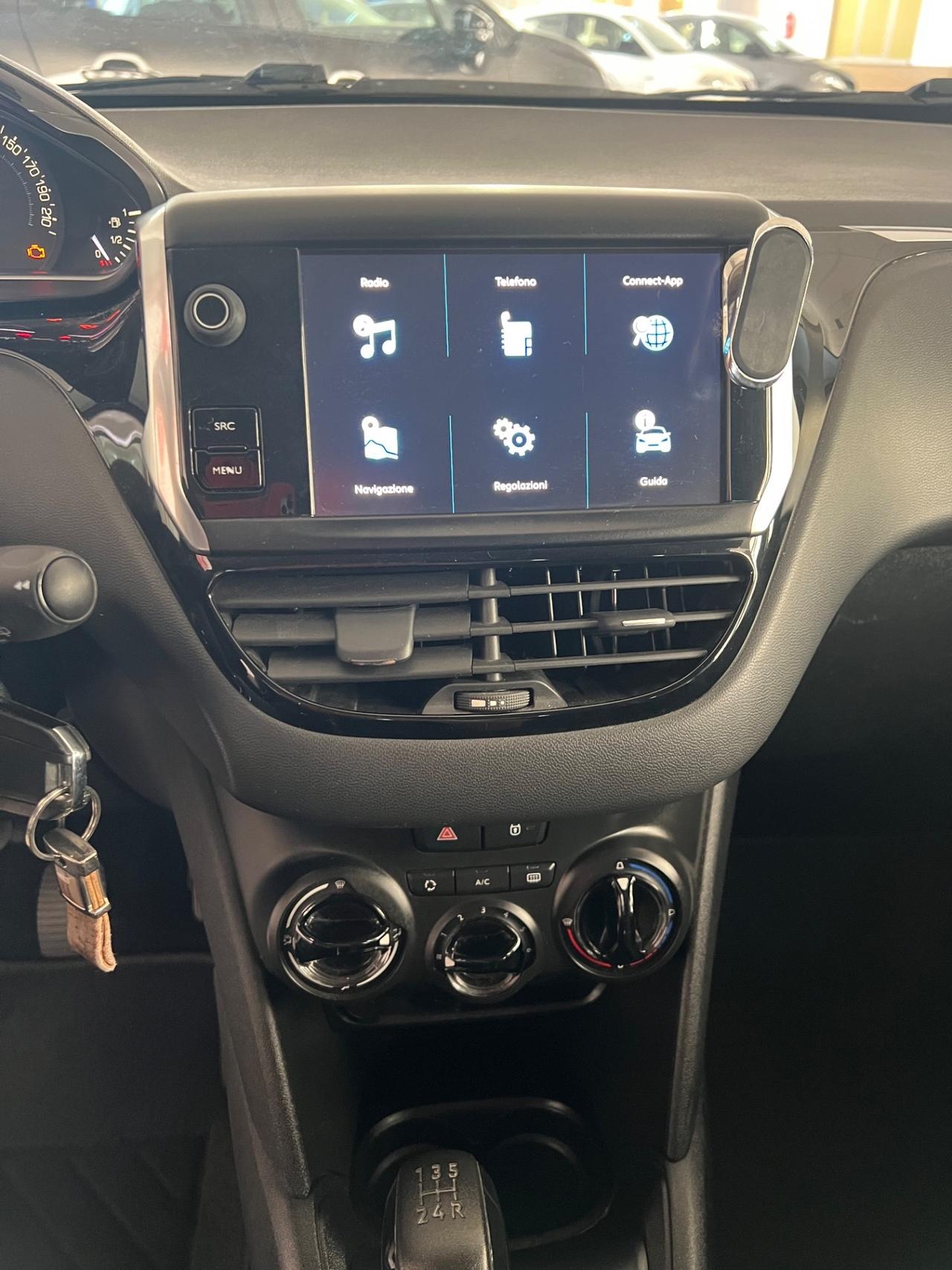 Peugeot 208 PureTech 82 5 porte Black Line