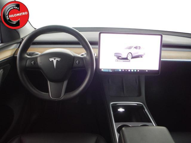 TESLA Model Y Long Range AWD.