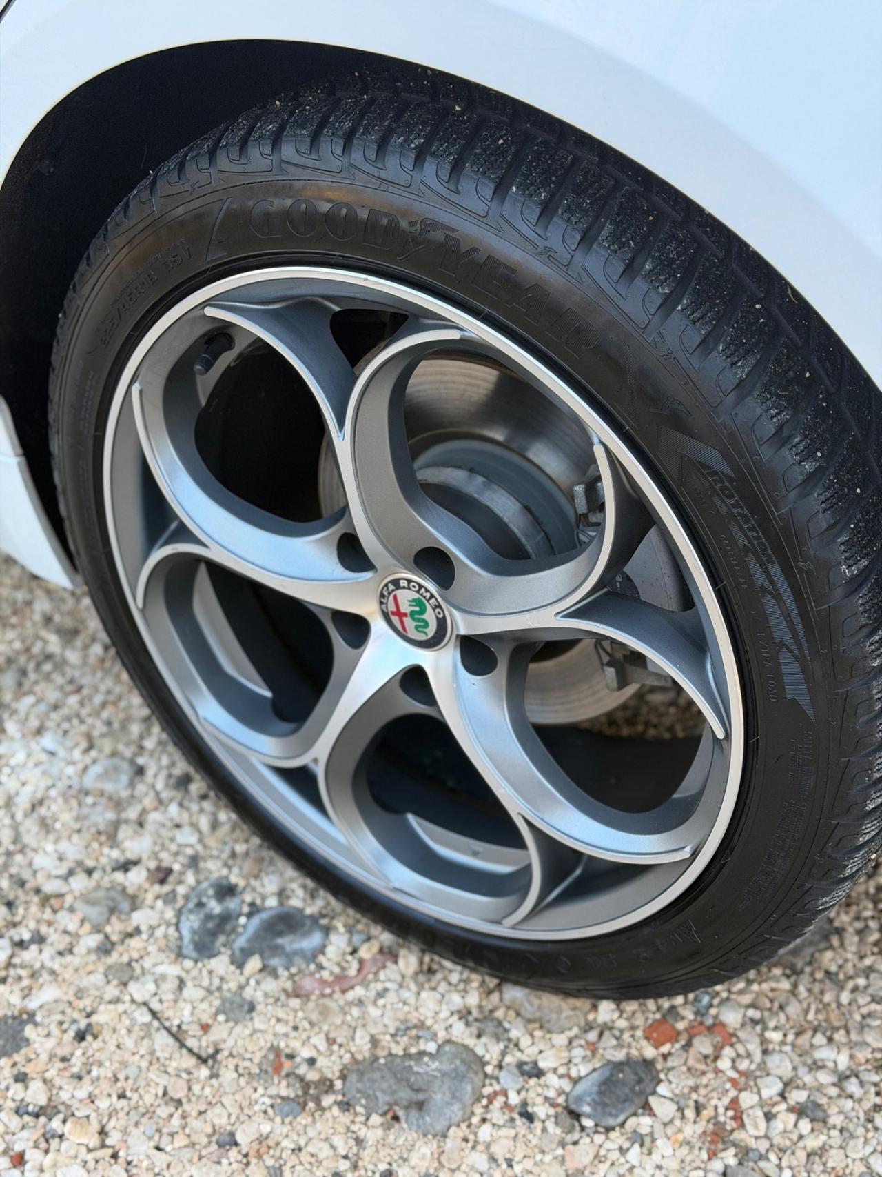 Alfa Romeo GIULIA 2.2d 150 CV SUPER KMCERT GARANZ