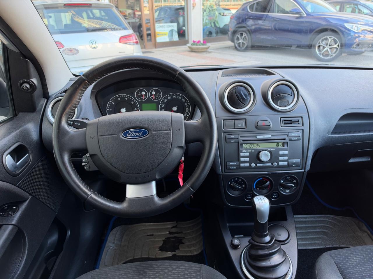 Ford Fiesta 1.2 16V 5p. Ghia