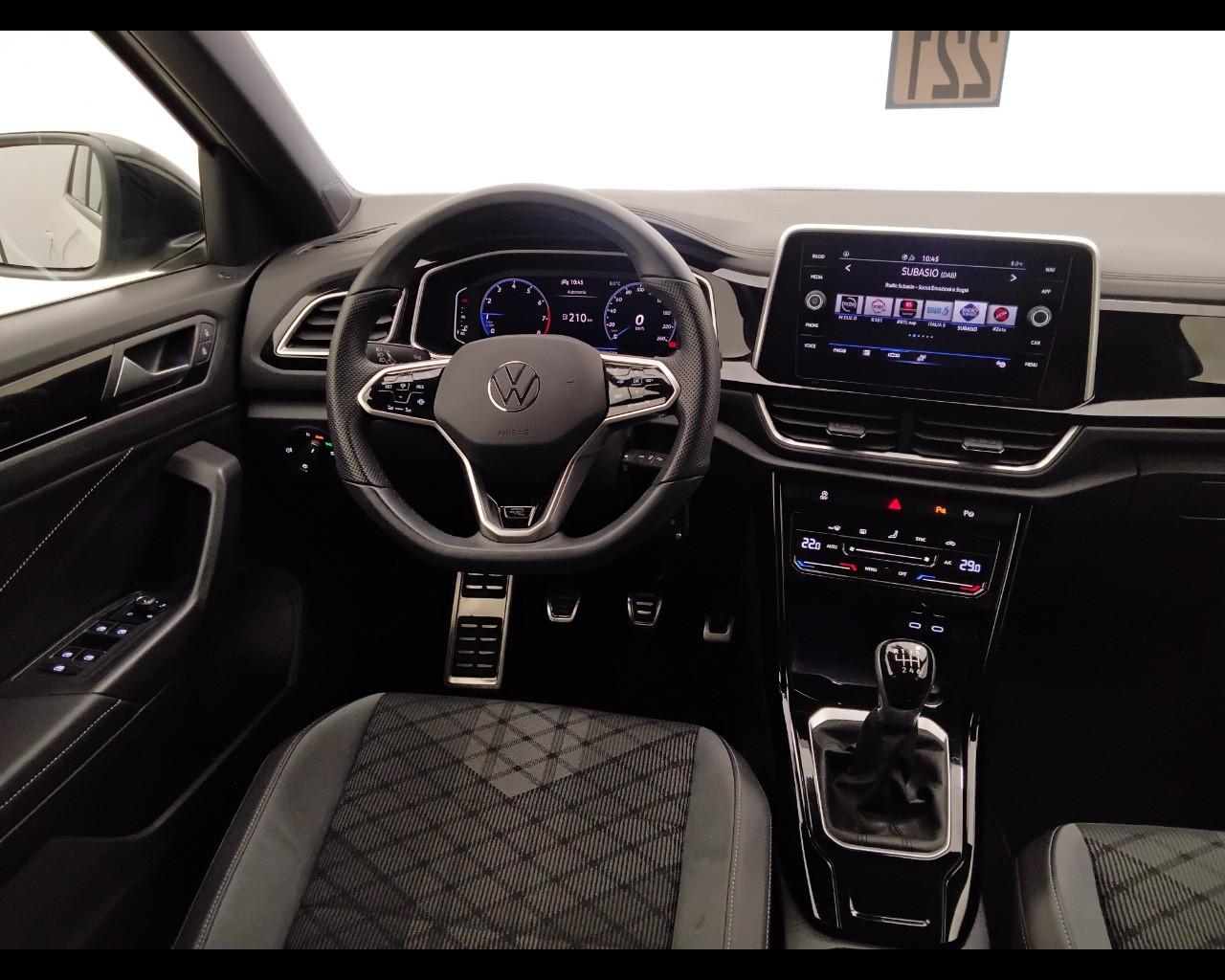 VOLKSWAGEN T-Roc 2022 - T-Roc 1.0 tsi R-Line 110cv