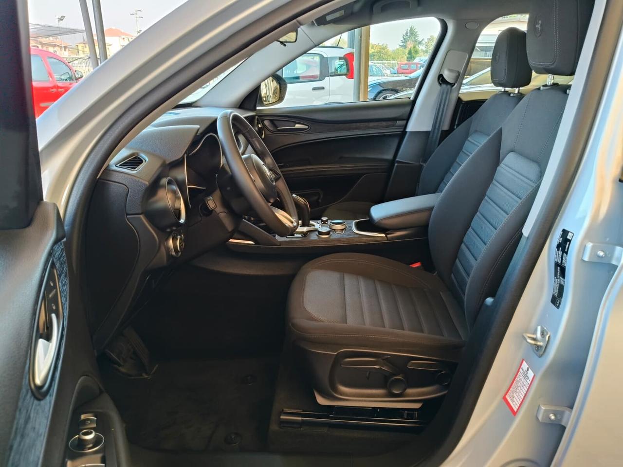 Alfa Romeo Stelvio 2.2 Turbodiesel 160 CV AT8 RWD Business