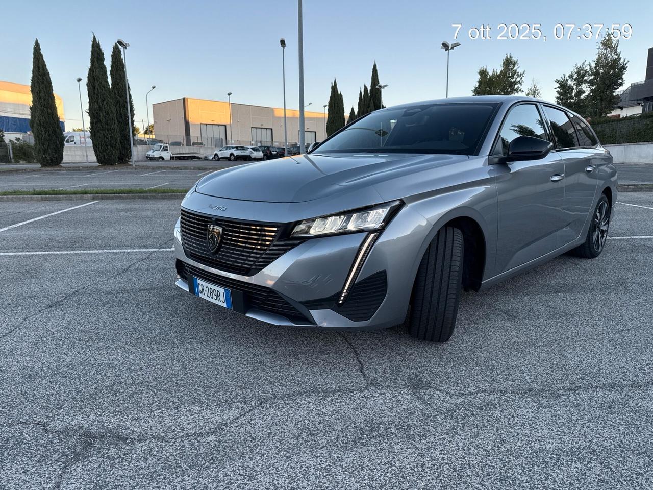 Peugeot 308 BlueHDi 130 S&S EAT8 SW Allure