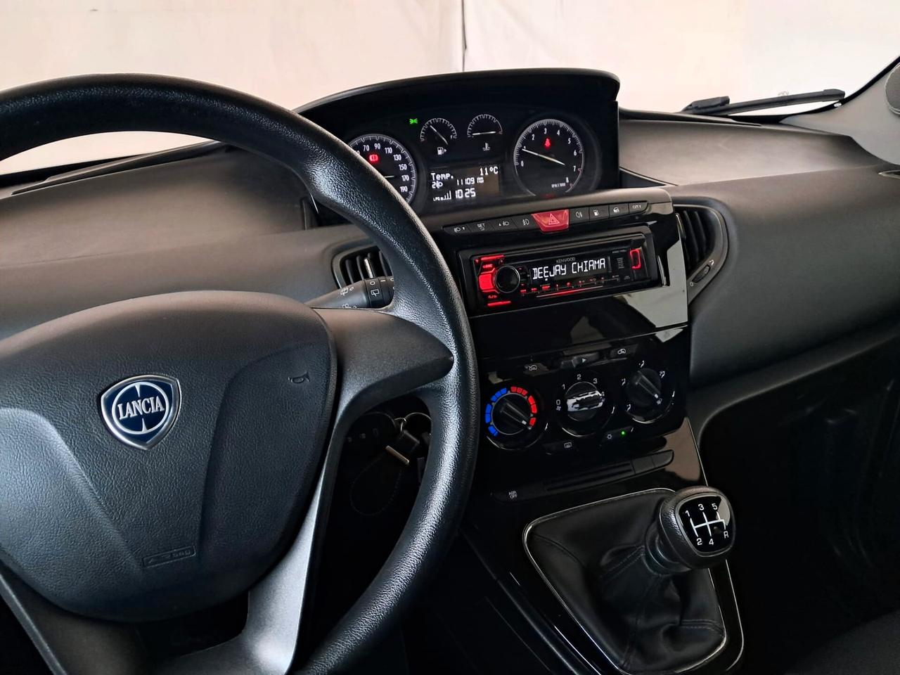 Lancia Ypsilon 1.2 69 CV 5 porte GPL Ecochic Silver