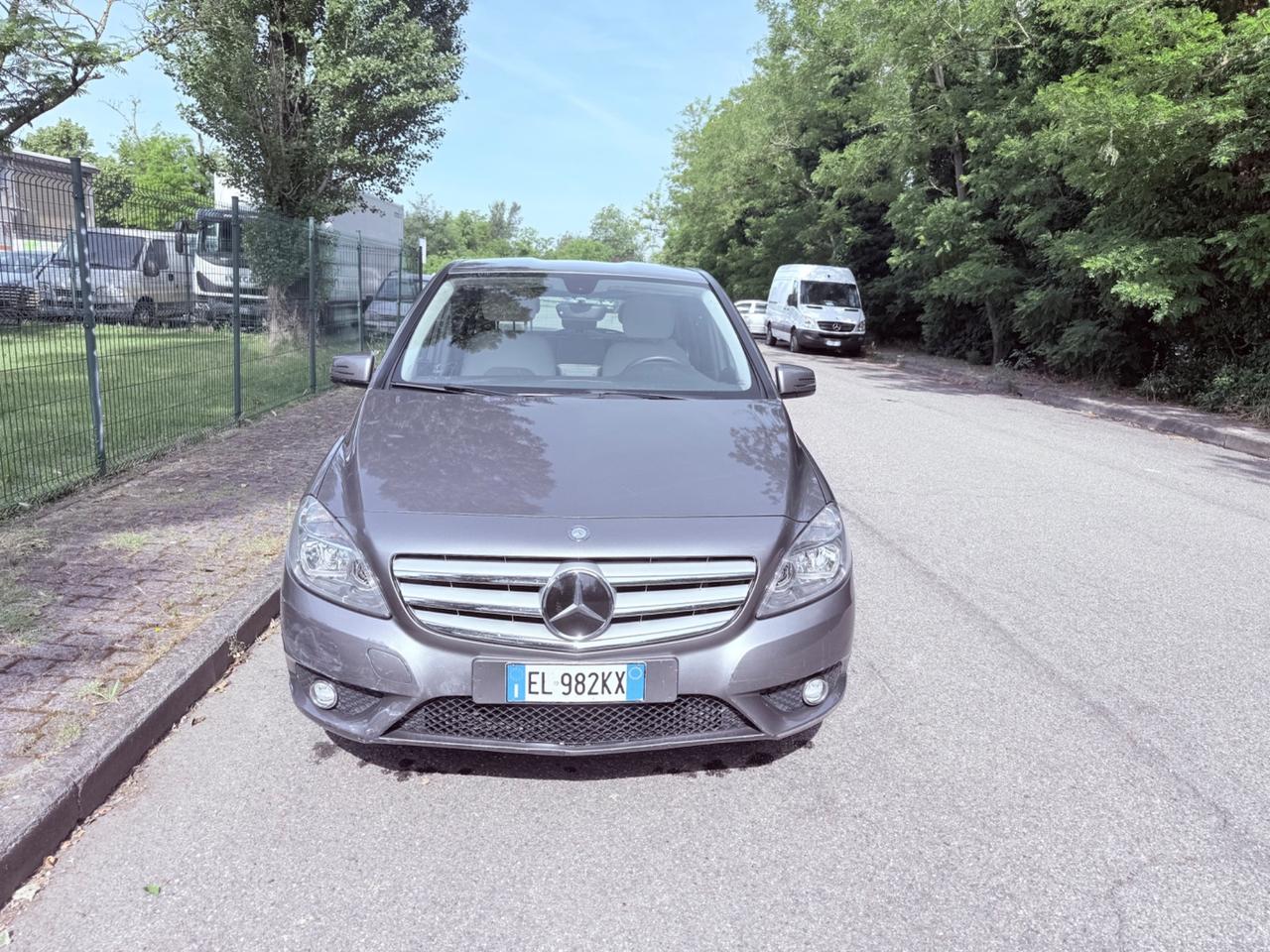 Mercedes-benz B 200 CDI BlueEFFICIENCY