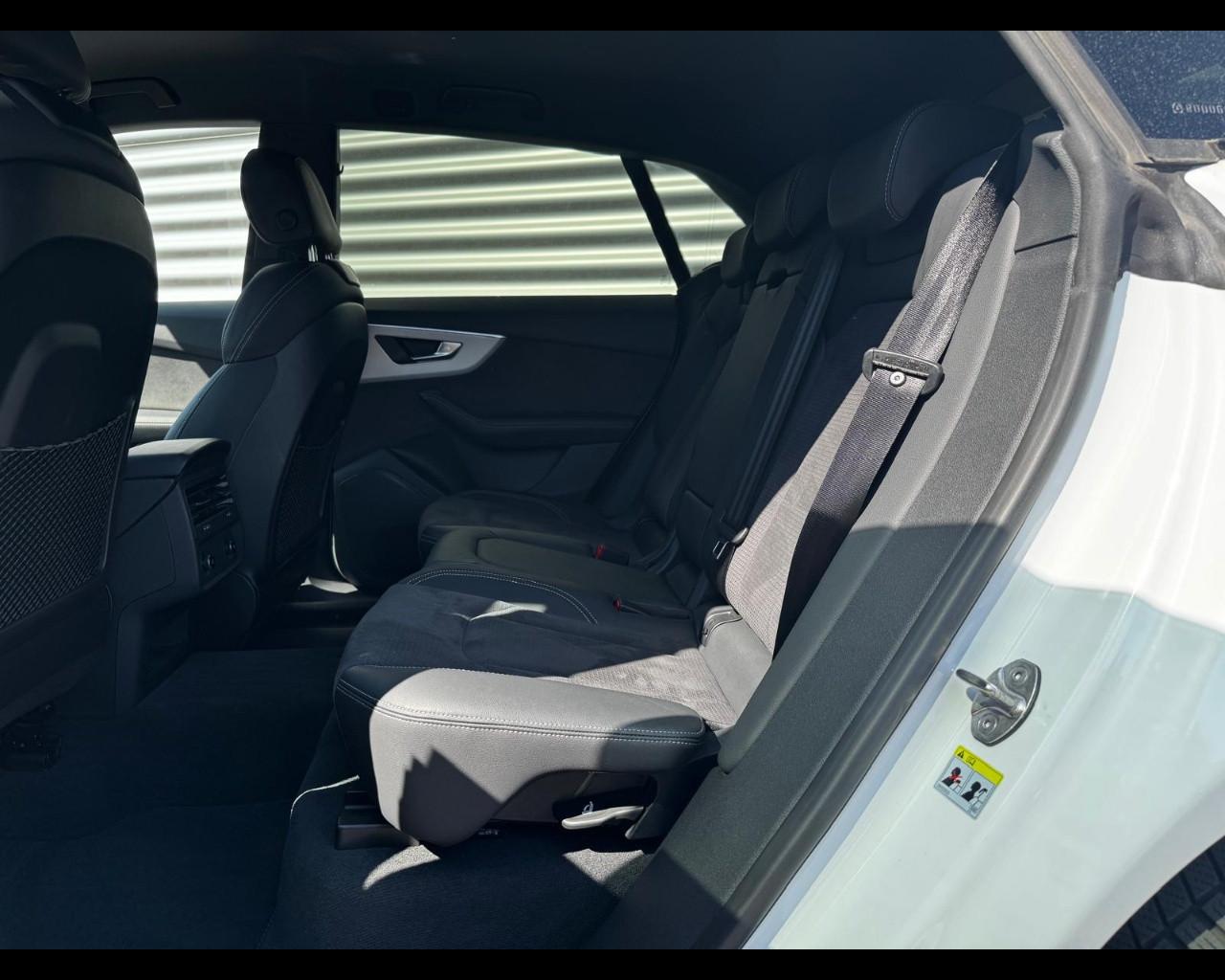 AUDI Q8 50TDI TIPTRONIC QUATTRO S-LINE EDITION