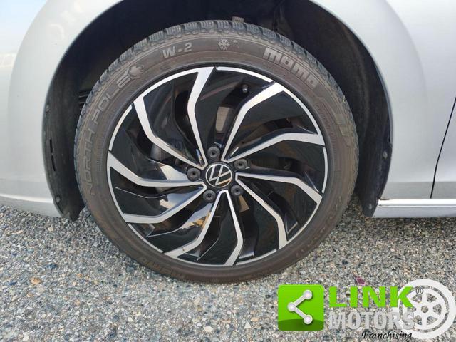 VOLKSWAGEN Golf 1.5 eTSI 130 CV EVO ACT DSG Style