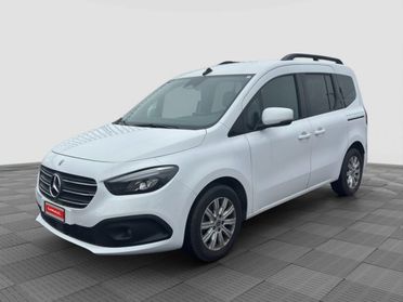 MERCEDES-BENZ CLA sse T T 180d Premium