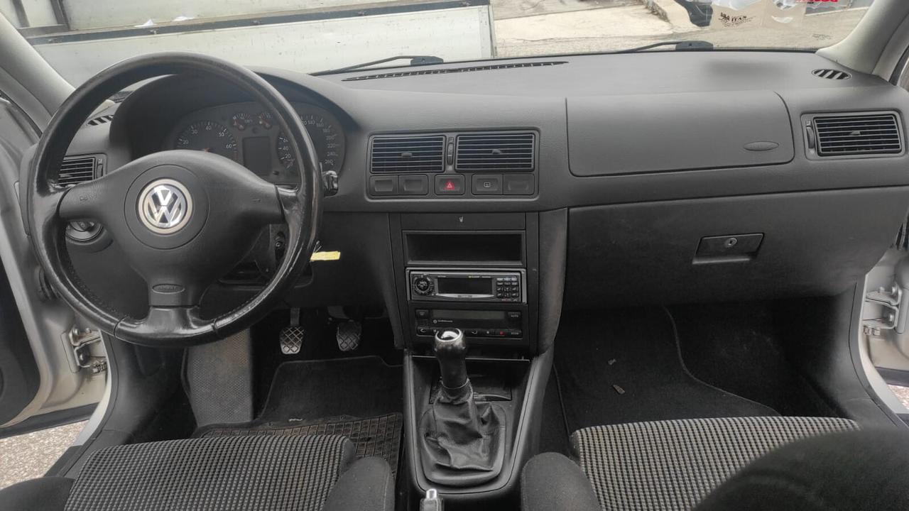 VOLKSWAGEN GOLF 4 BENZINA 1.6 100CV