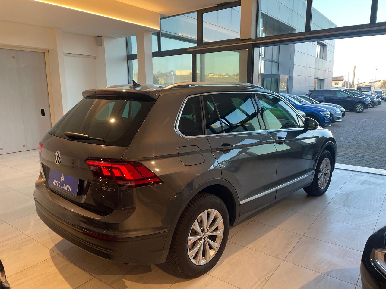 Volkswagen Tiguan 2.0 TDI SCR DSG 4MOTION Sport BMT