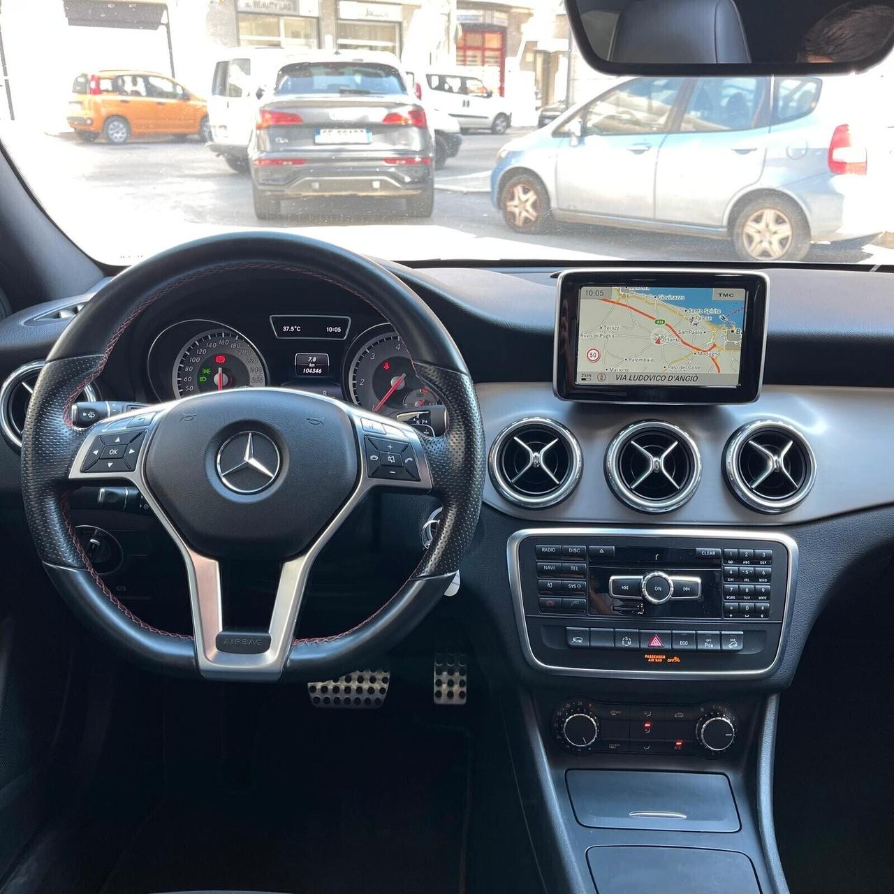 Mercedes-Benz GLA 200 CDI Automatic 4Matic Premium