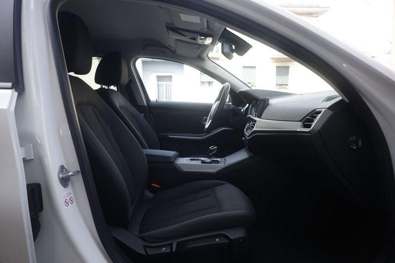 BMW Serie 3 318d Business Advantage Auto Unicoproprietario