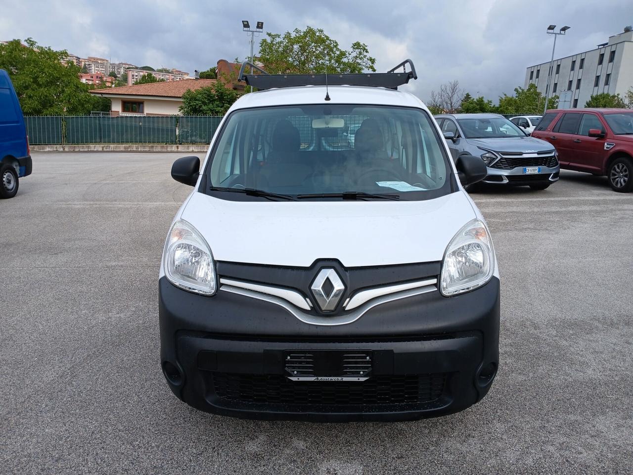 RENAULT KANGOO MAXI AUTOCARRO 5 POSTI