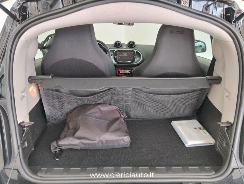 smart fortwo EQ Passion