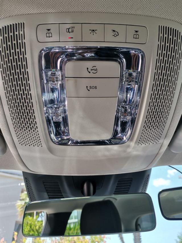 MERCEDES-BENZ B 180 d Executive