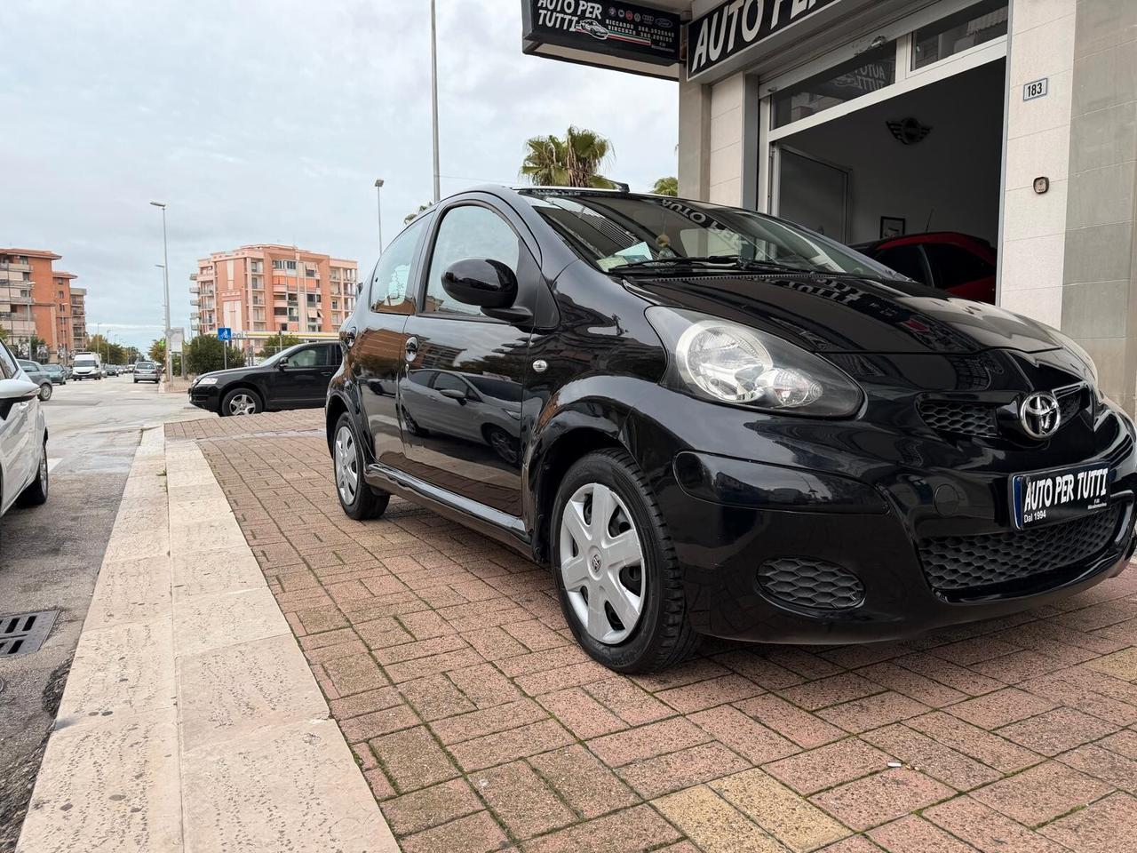 Toyota Aygo 1.0 12V VVT-i 5 porte Now