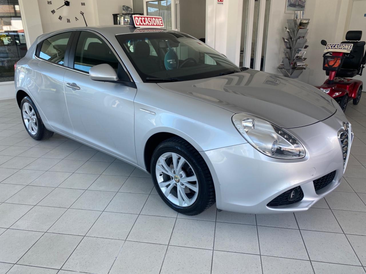 Alfa Romeo Giulietta 1.6 JTDm x neo patentati