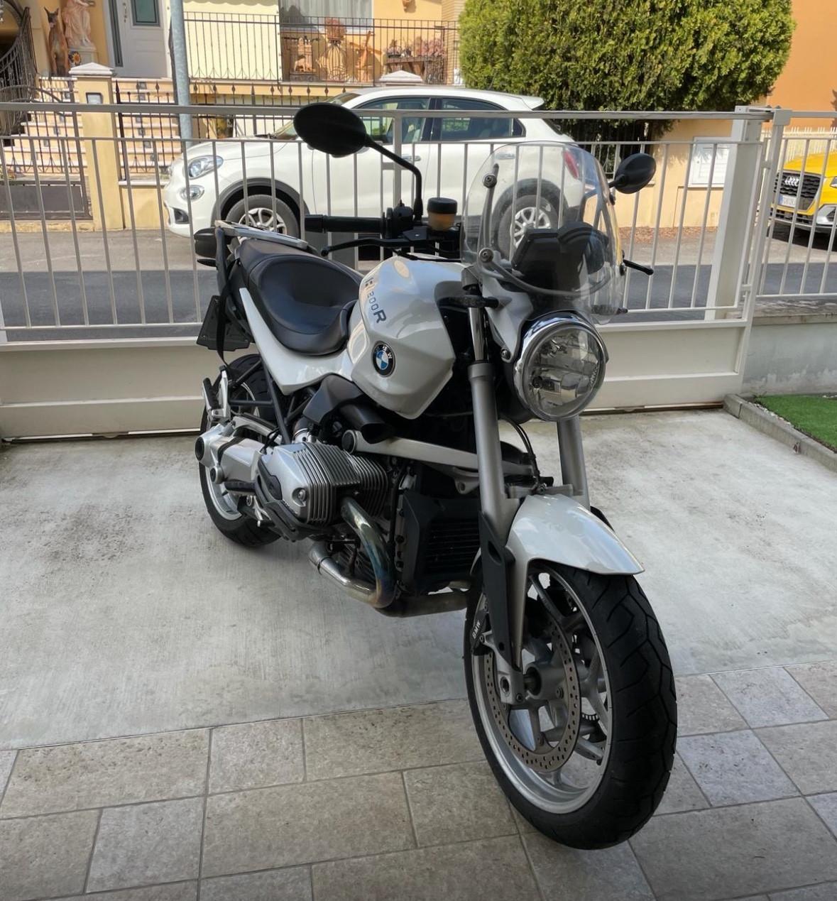 Bmw R 1200 R - PARI AL NUOVO - 2010