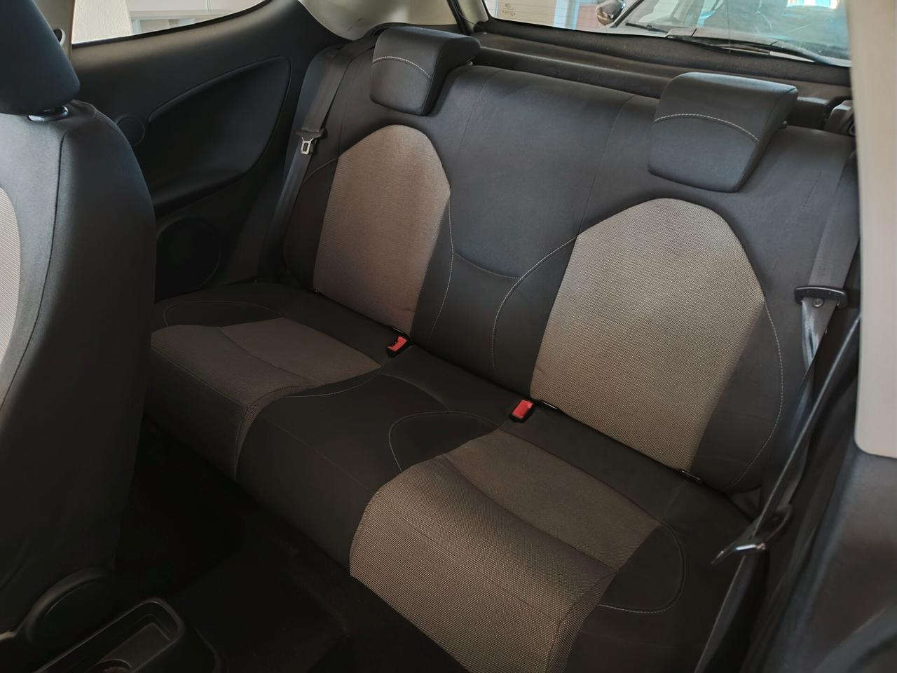 Alfa Romeo MiTo 1.3 JTDm-2 95 CV S&S Distinctive