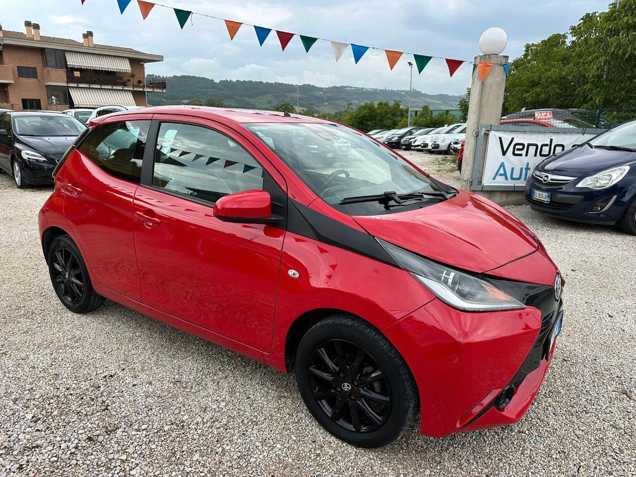 Toyota Aygo 5 Porte Aygo 5p 1.0 x-cool my15