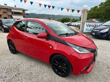 Toyota Aygo 5 Porte Aygo 5p 1.0 x-cool my15