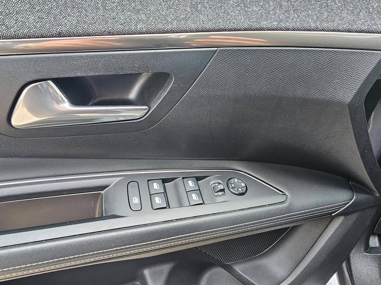 PEUGEOT 3008 1.5 BLUEHDI 131CV EAT8 GT-LINE
