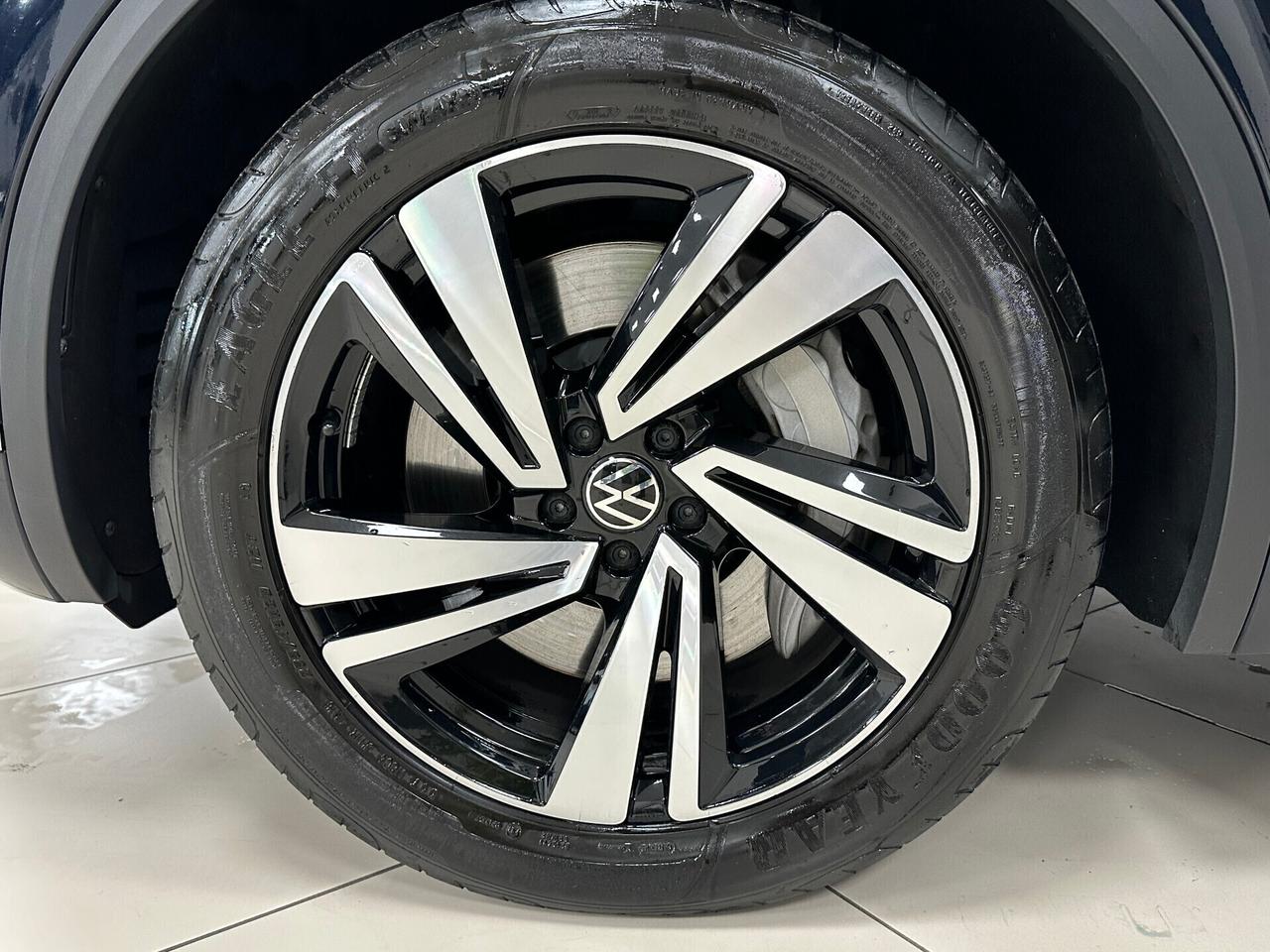 Volkswagen Touareg 3.0 V6 TSI eHybrid 381 CV 2021