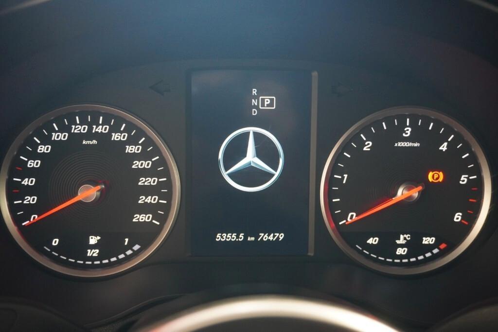 MERCEDES-BENZ GLC 220D 190CV AUTOMATIC 4MATIC BUSINESS EXTRA ( FARI LED - CRUISE - NAVI - PARK ASSIST - TELECAMERA POST. - CERCHI 18 )