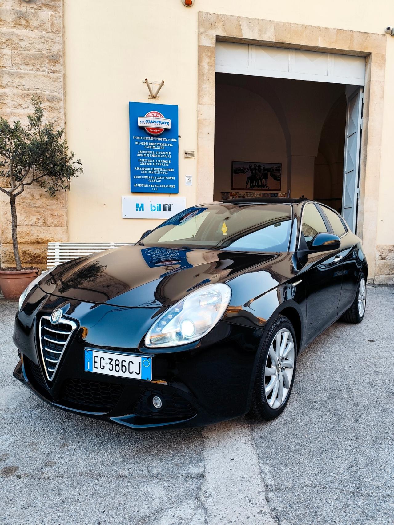 Alfa Romeo Giulietta 1.6 JTDm-2 105 CV Distinctive