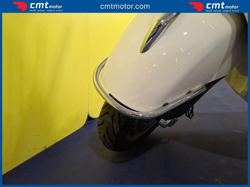 Vespa GTS 125 - 2022