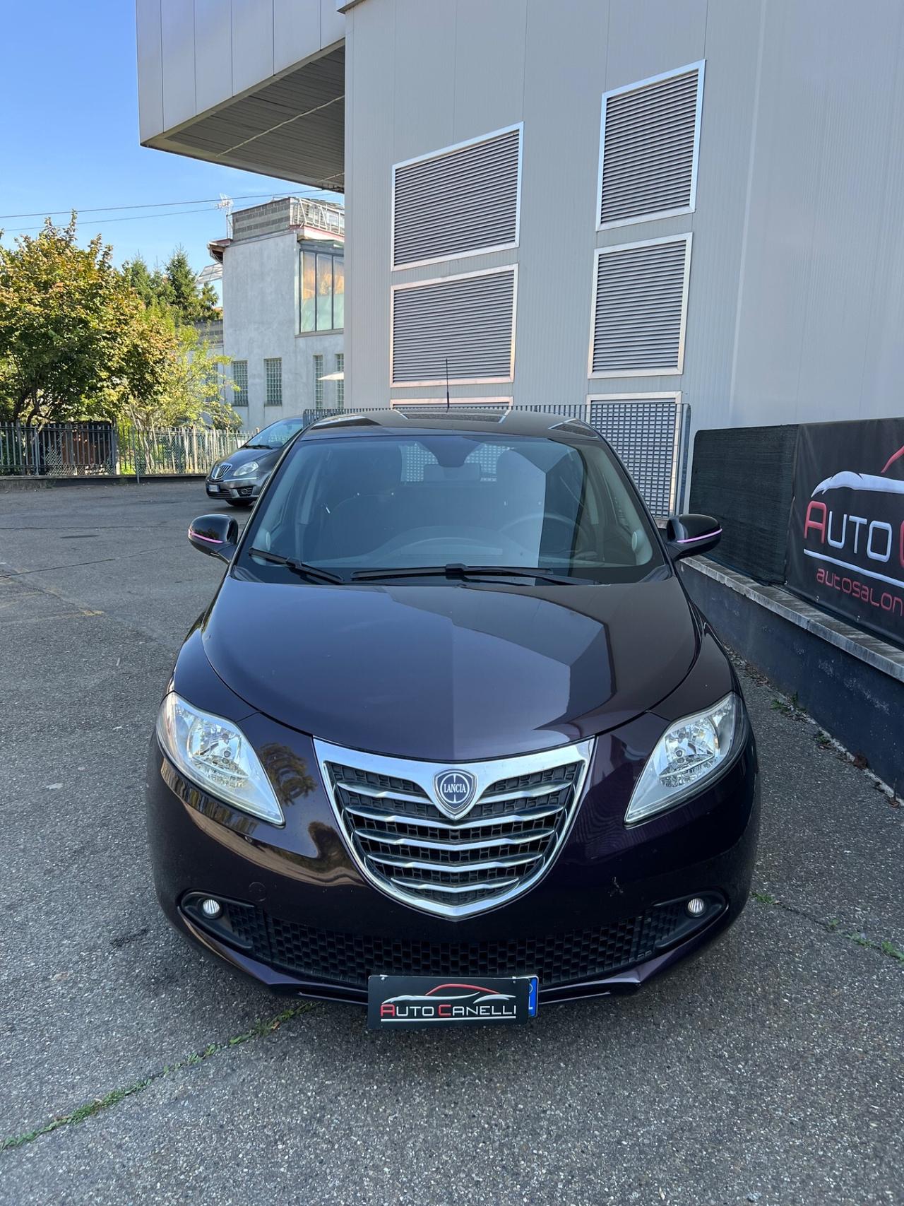 Lancia Ypsilon 1.2 69 CV 5 porte S&S Elefantino rosa