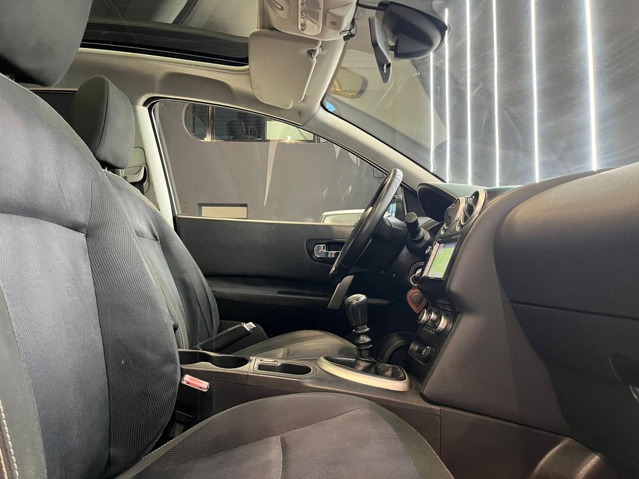 Nissan Qashqai 2.0 dCi DPF Tekna 7 POSTI TETTO