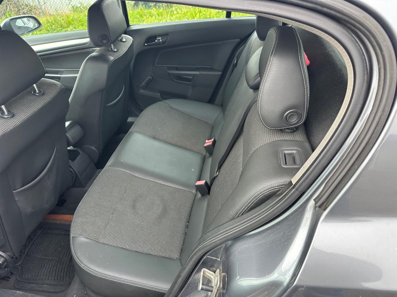 Opel Astra 1.7 diesel 2007 neopatentati