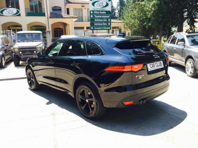 Jaguar F-Pace 2.0 D 240 CV AWD aut. R-Sport