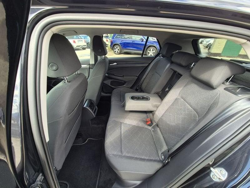 Volkswagen Golf 2.0 tdi Life 150cv dsg