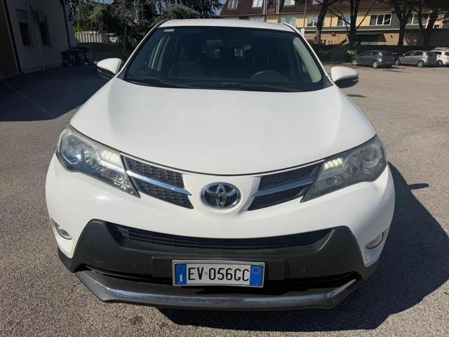 TOYOTA RAV 4 MY23 RAV4 2.0 D-4D 2WD Style Stupenda Bellissima