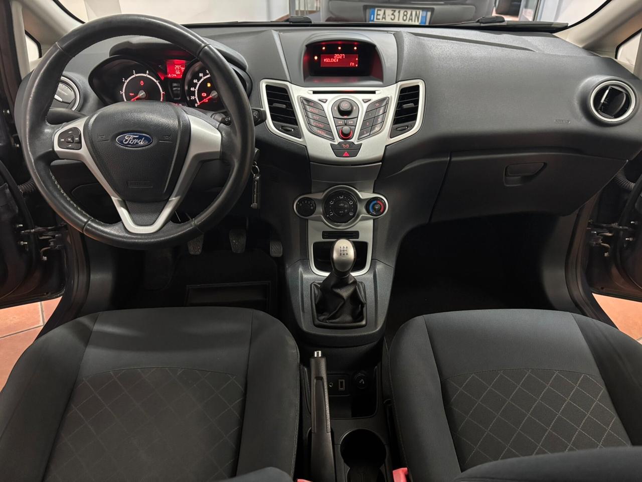 FORD FIESTA 1.2 BENZINA TITANIUM 12/2012