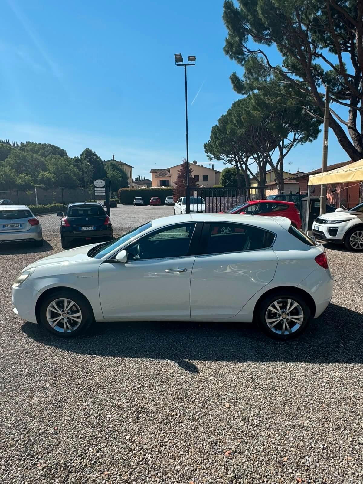 Alfa Romeo Giulietta 1.6 JTDm-2 105 CV Exclusive